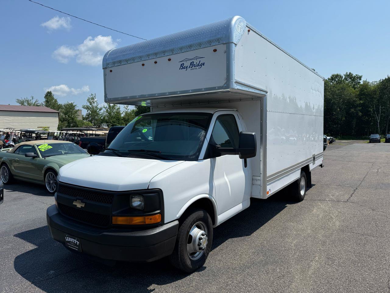 Used 2015 Chevrolet Express 3500 Extended RWD image 2