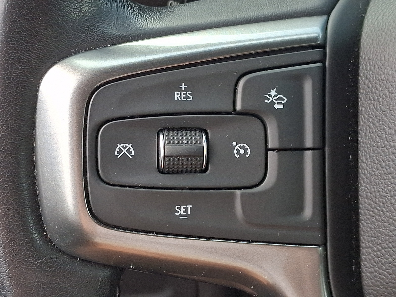 Certified 2021 Chevrolet Tahoe LS AWD/4WD image 23
