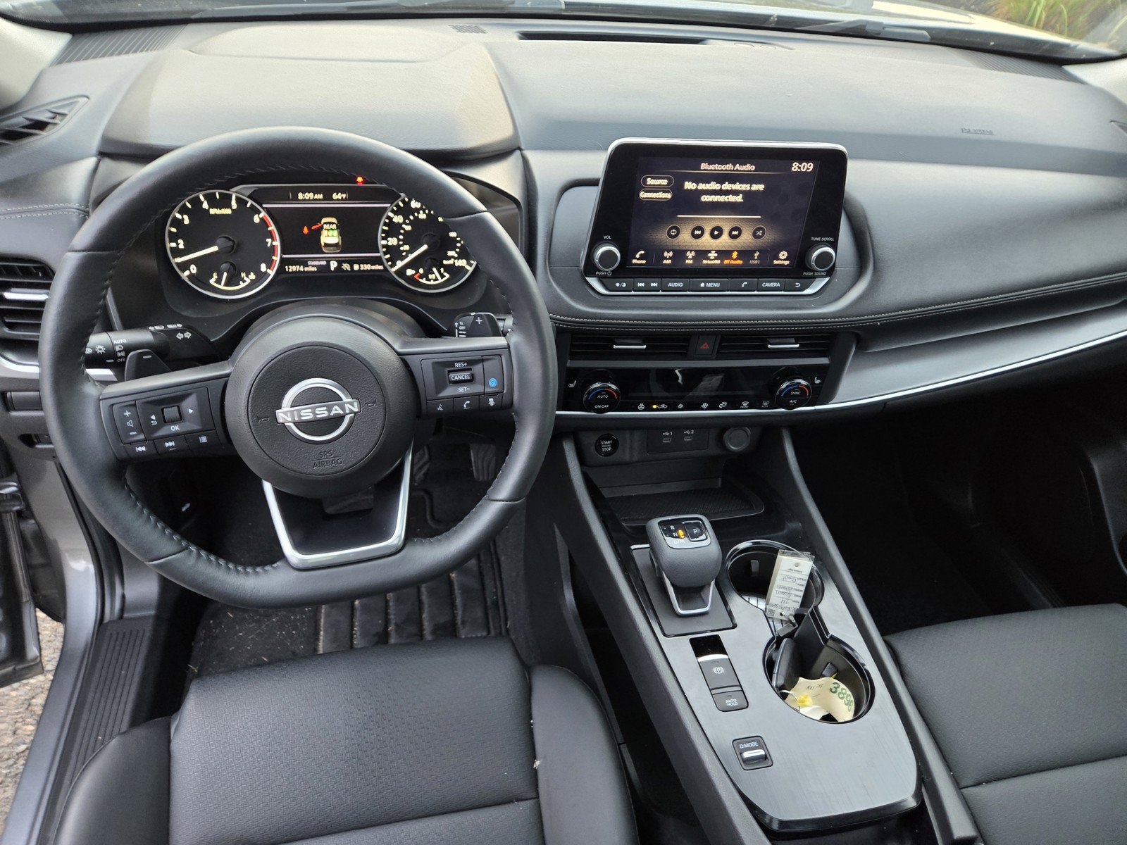 Used 2024 Nissan Rogue SV w/ SV Premium Package FWD image 17