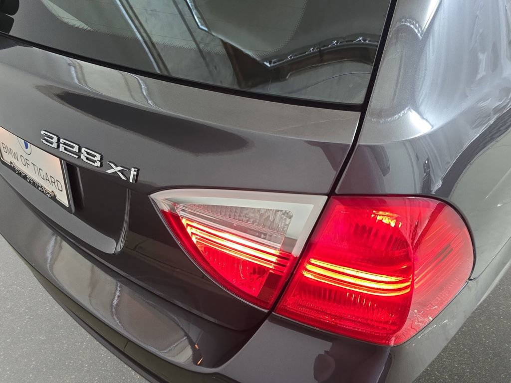 Used 2007 BMW 328xi Wagon AWD/4WD image 30