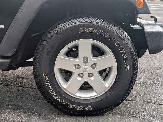 Used 2012 Jeep Wrangler Unlimited Sport image 11