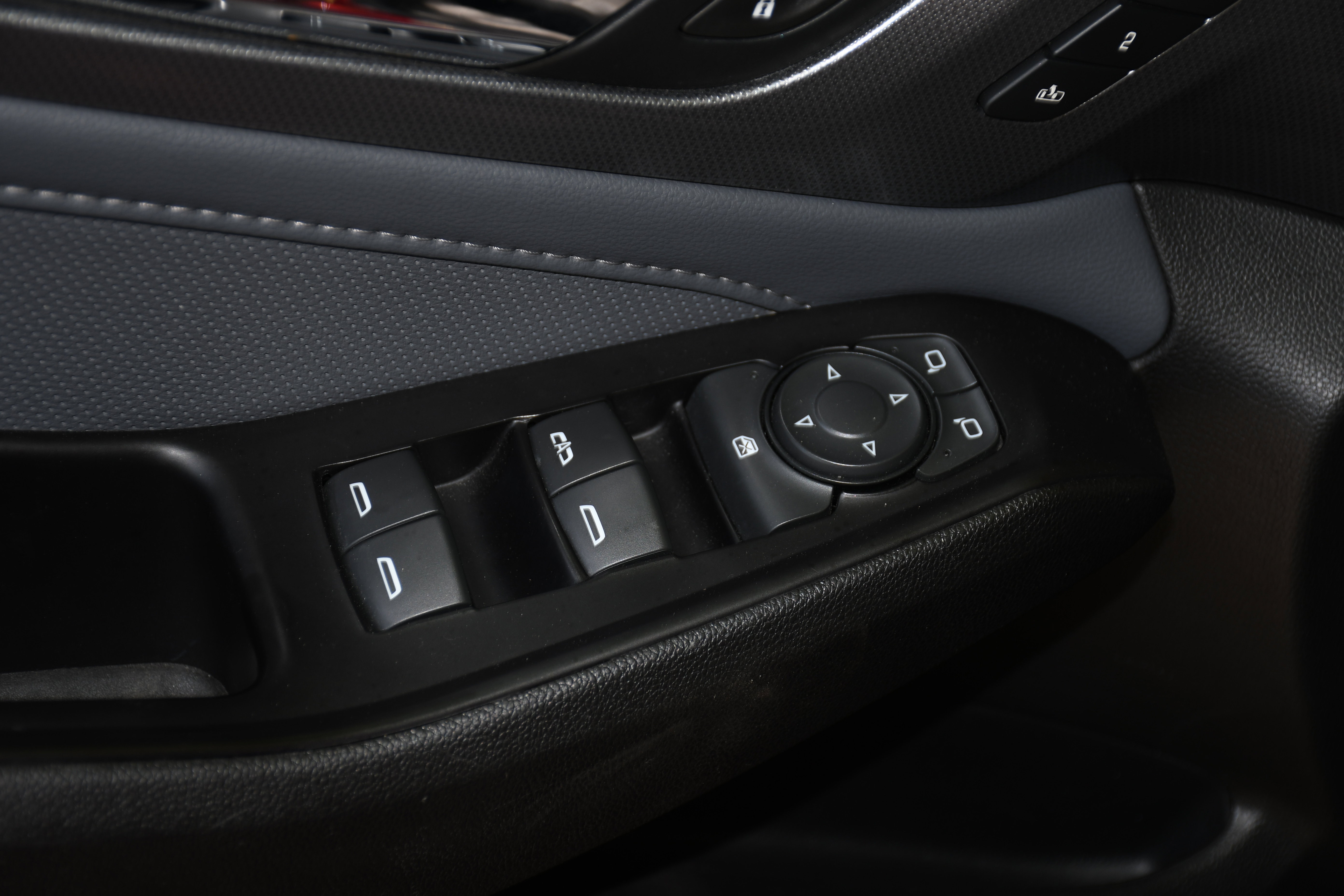 Used 2020 Chevrolet Traverse Premier FWD image 10