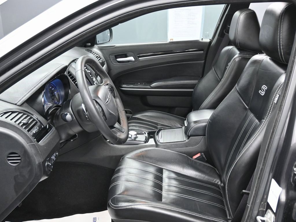 Used 2023 Chrysler 300 S image 17
