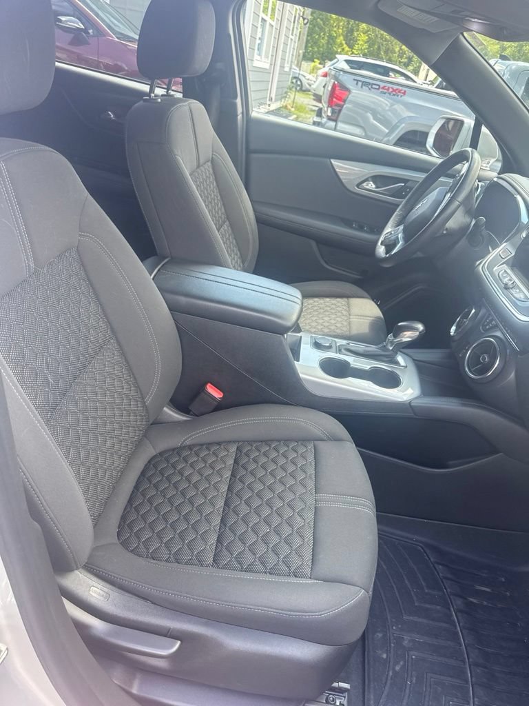 Used 2019 Chevrolet Blazer LT FWD image 28