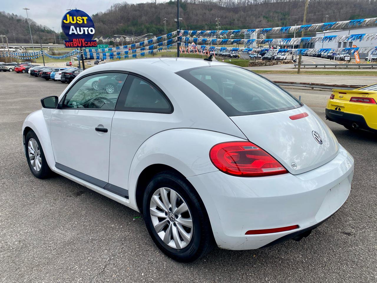 Used 2014 Volkswagen Beetle 1.8T FWD image 5
