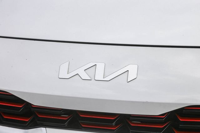 Certified 2023 Kia Forte GT-Line FWD image 7