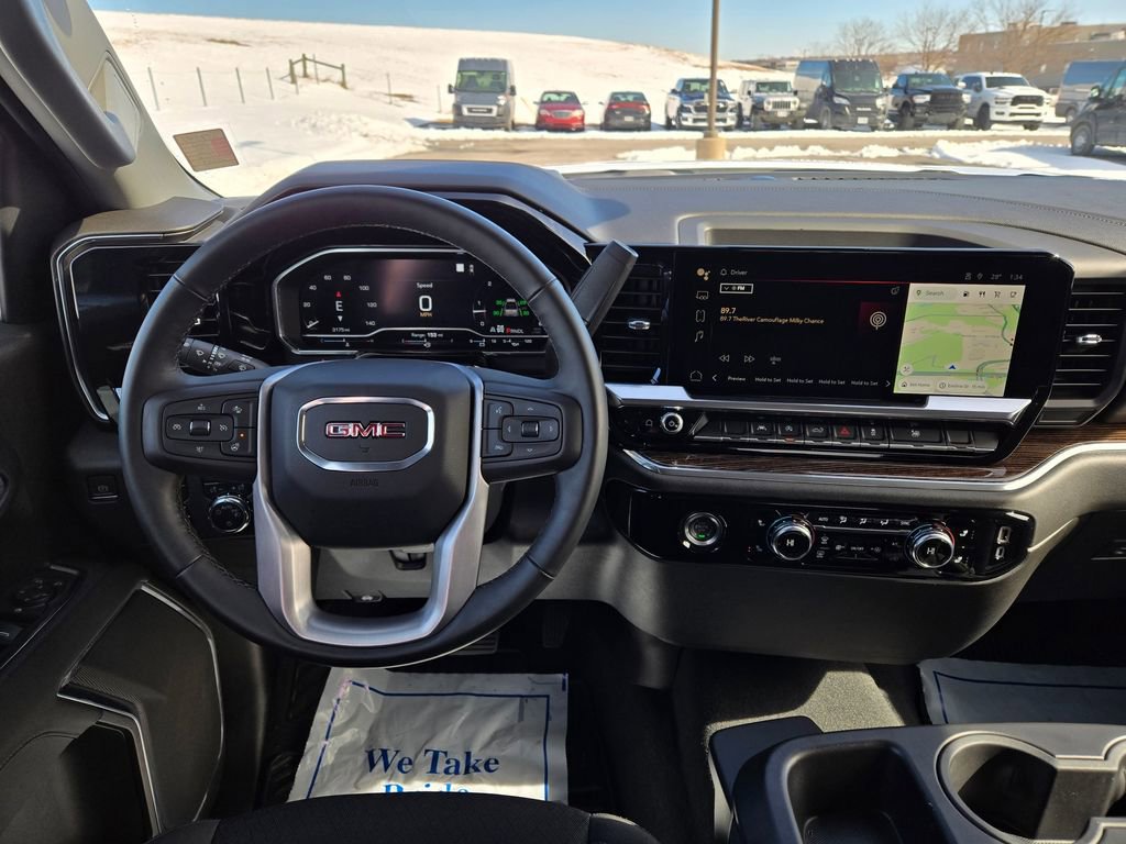 Used 2023 GMC Sierra 1500 SLE image 18