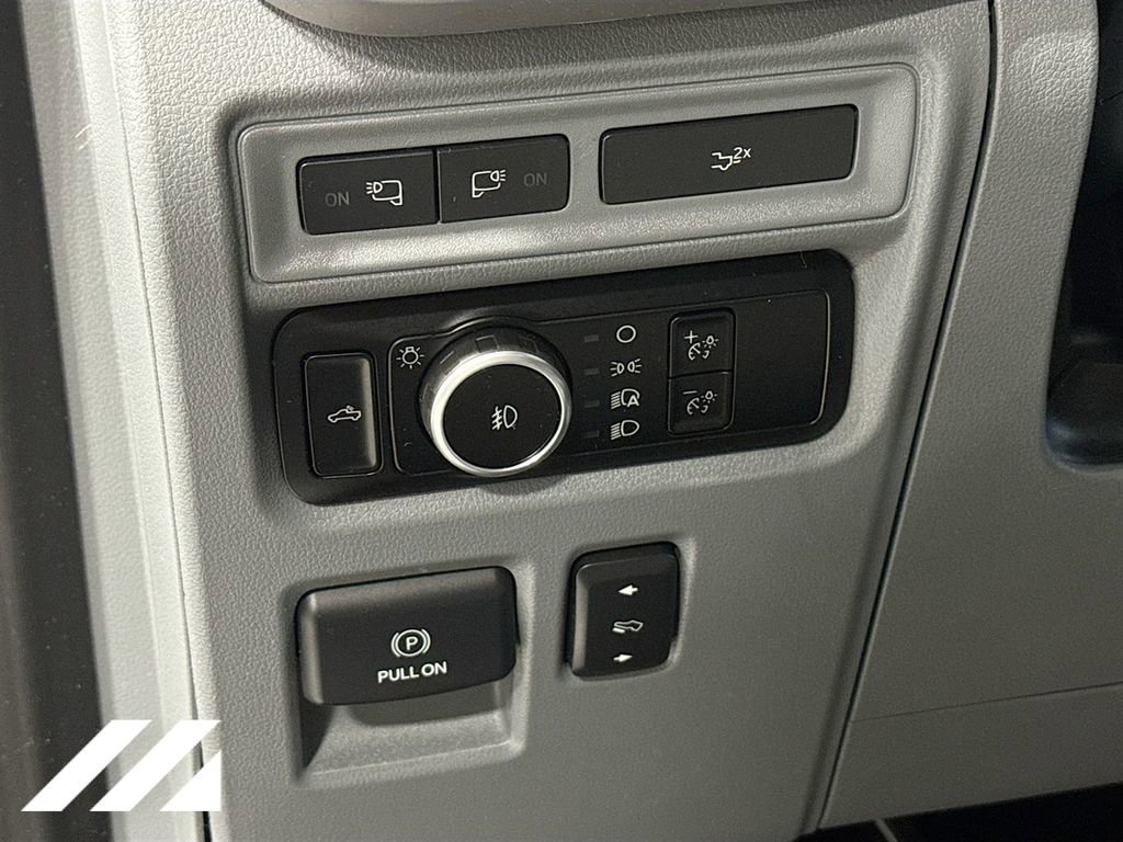 Used 2022 Ford F150 XLT w/ Equipment Group 302A High image 9