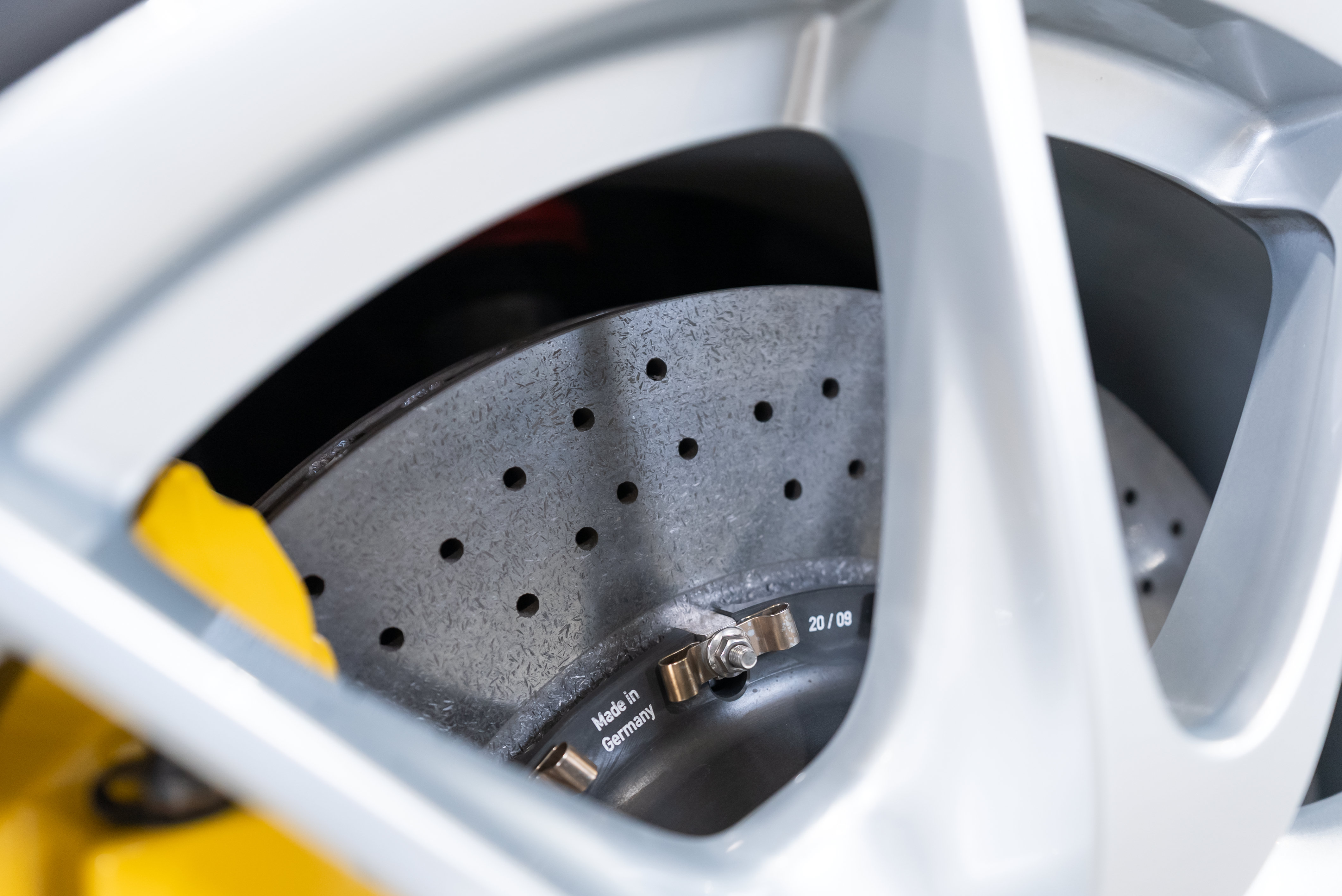Used 2010 Porsche 911 GT3 RWD image 28