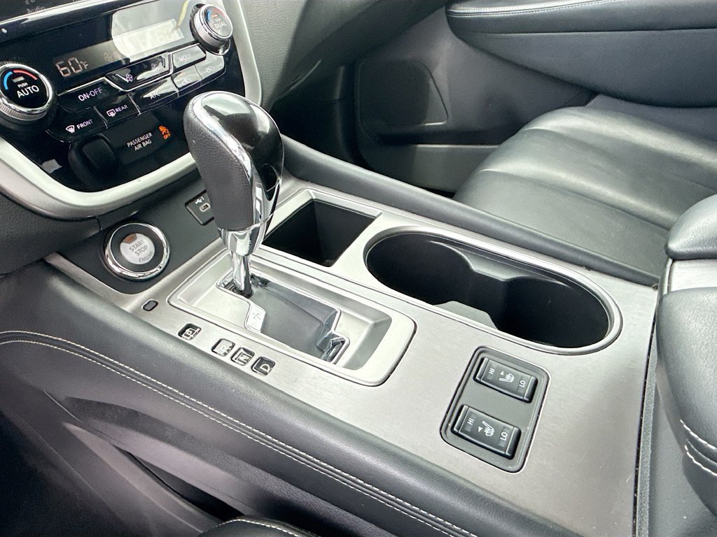 Used 2024 Nissan Murano SV AWD/4WD image 17