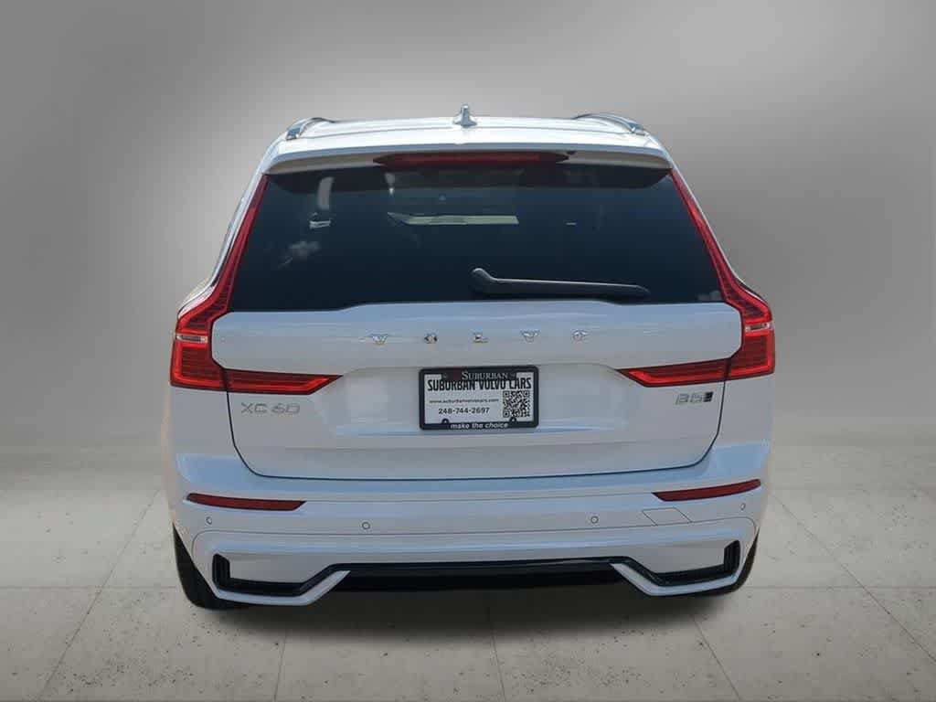 Certified 2024 Volvo XC60 B5 Plus AWD/4WD image 5