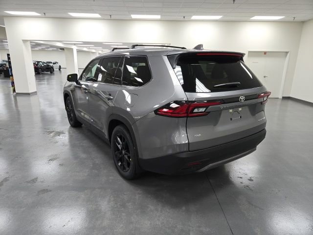 New 2026 Toyota Grand Highlander Platinum image 4