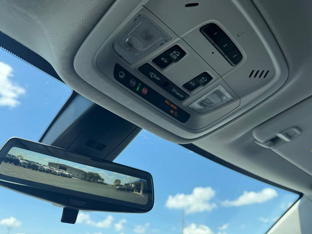 Used 2021 Chevrolet Traverse Premier w/ LPO, Floor Liner Package AWD/4WD image 15