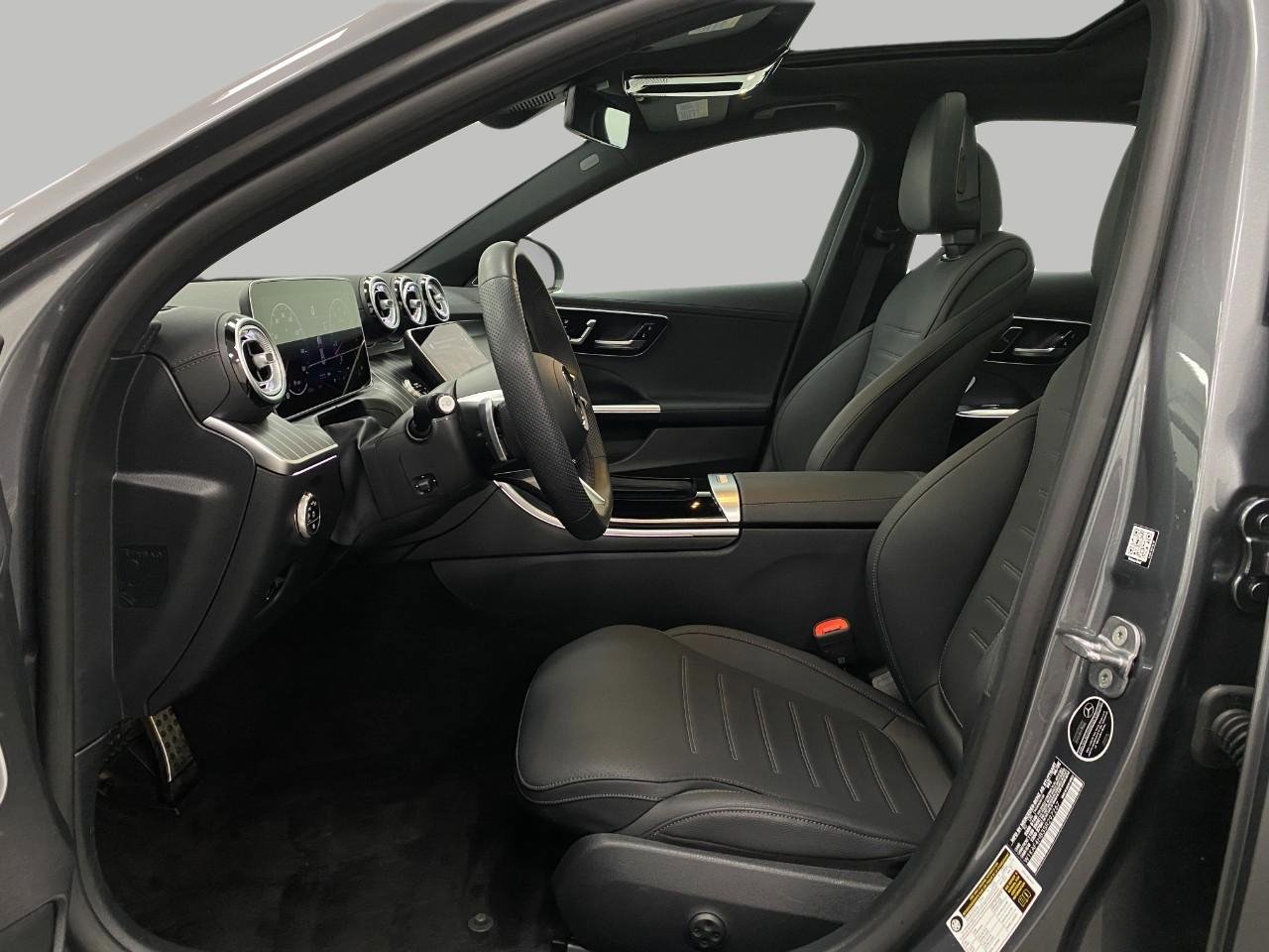 Certified 2025 Mercedes-Benz C 300 4MATIC Sedan image 29