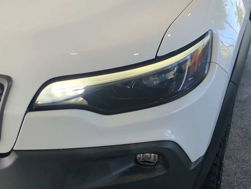 Certified 2022 Jeep Cherokee Trailhawk image 10