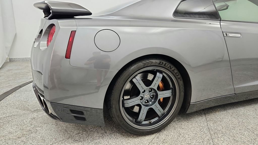 Used 2016 Nissan GT-R Black Edition image 26