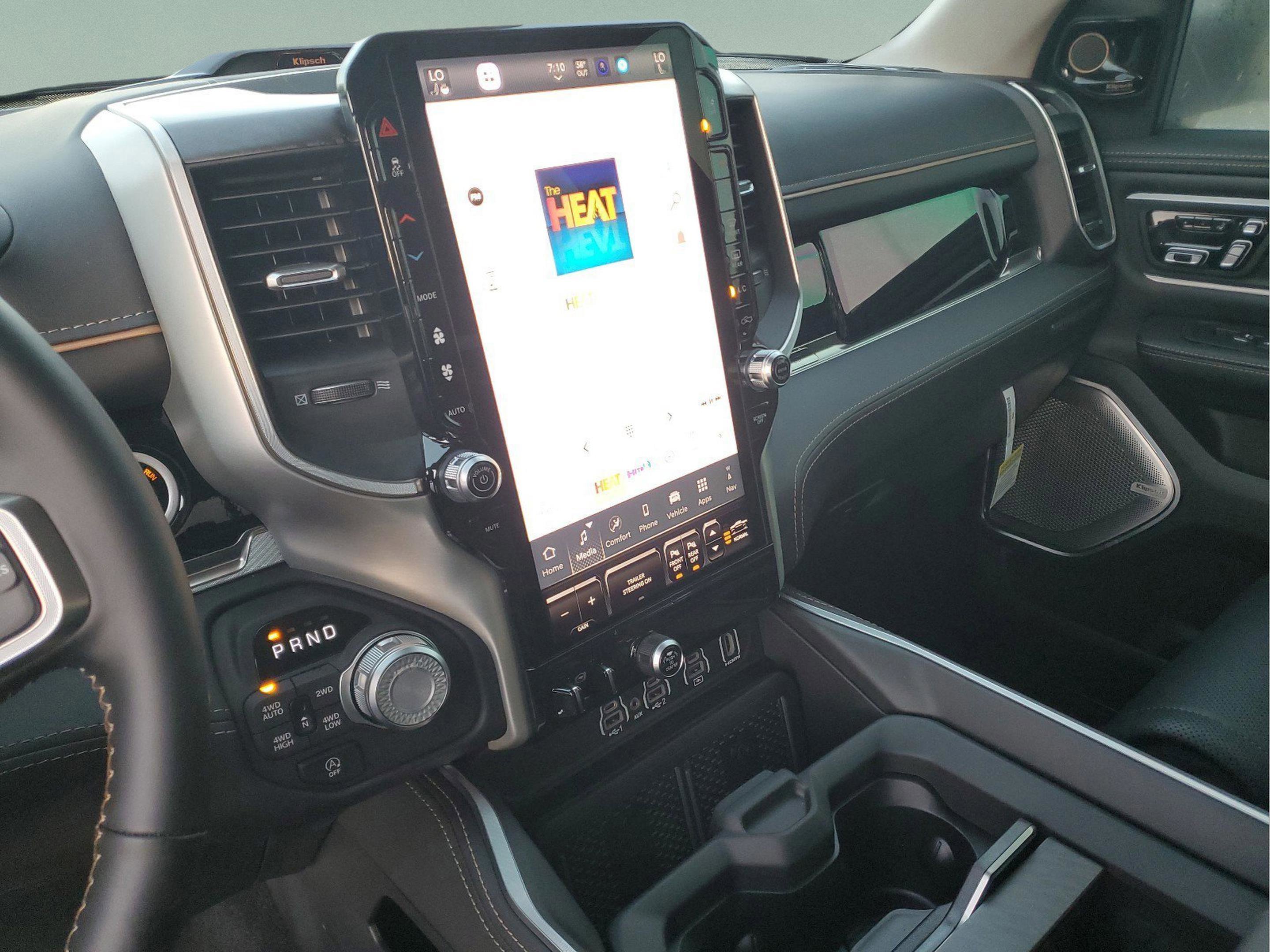 New 2026 RAM 1500 Tungsten w/ Trailer Tow Group image 9