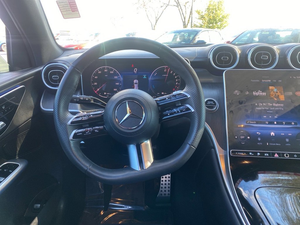 Used 2025 Mercedes-Benz GLC 350e 4MATIC image 16