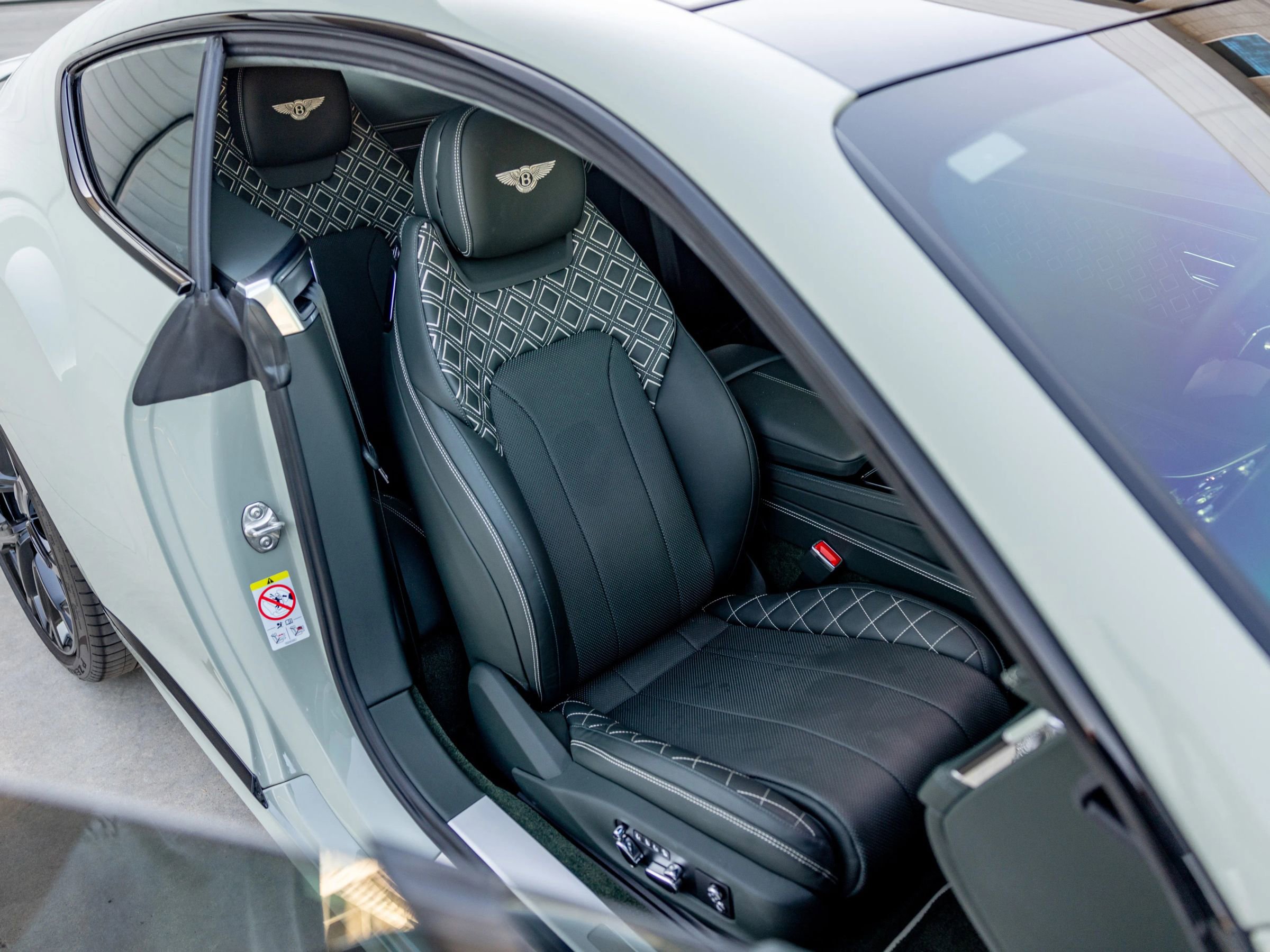 Used 2023 Bentley Continental GT Mulliner AWD/4WD image 15