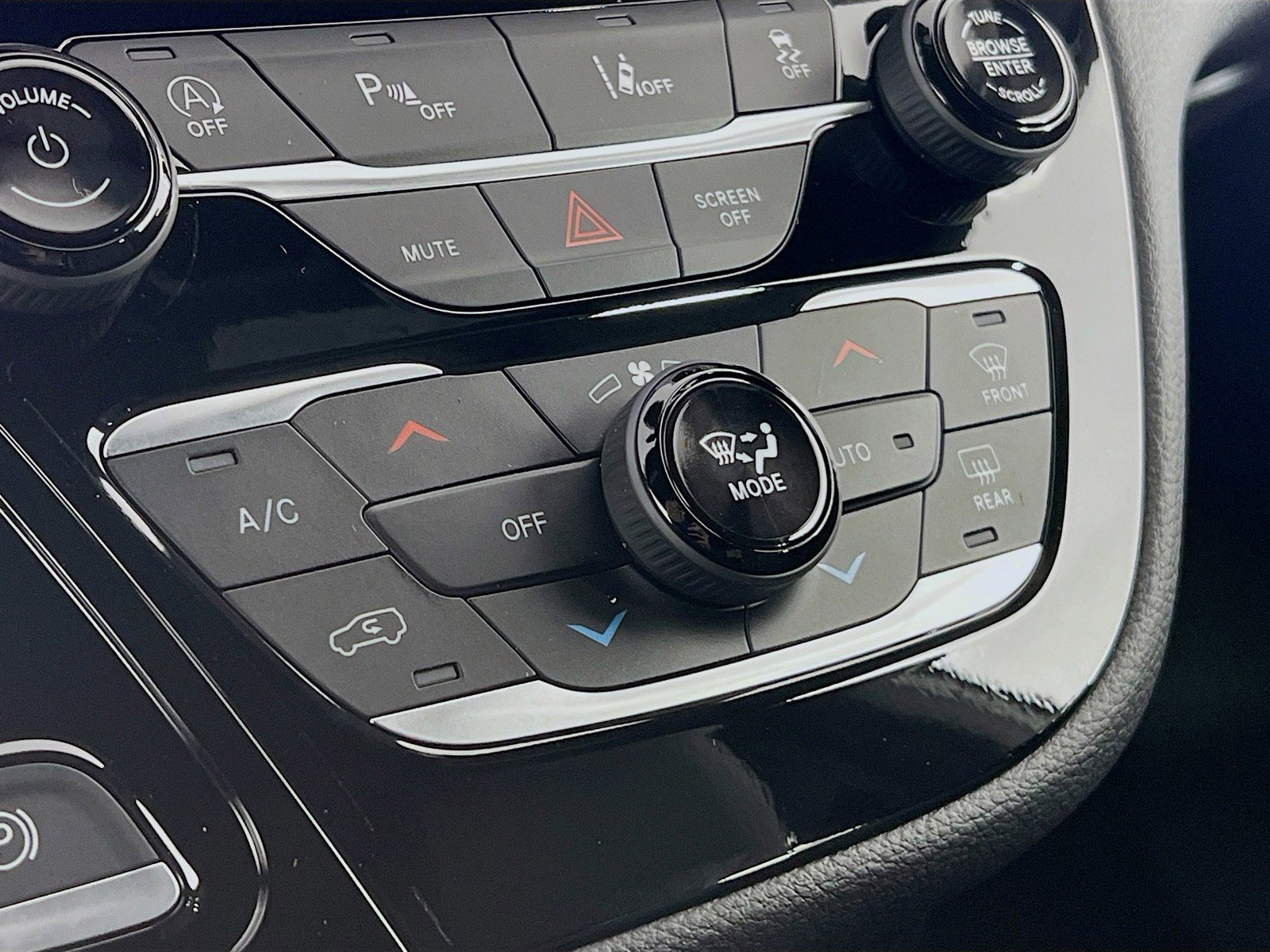 New 2026 Chrysler Pacifica Select FWD image 10