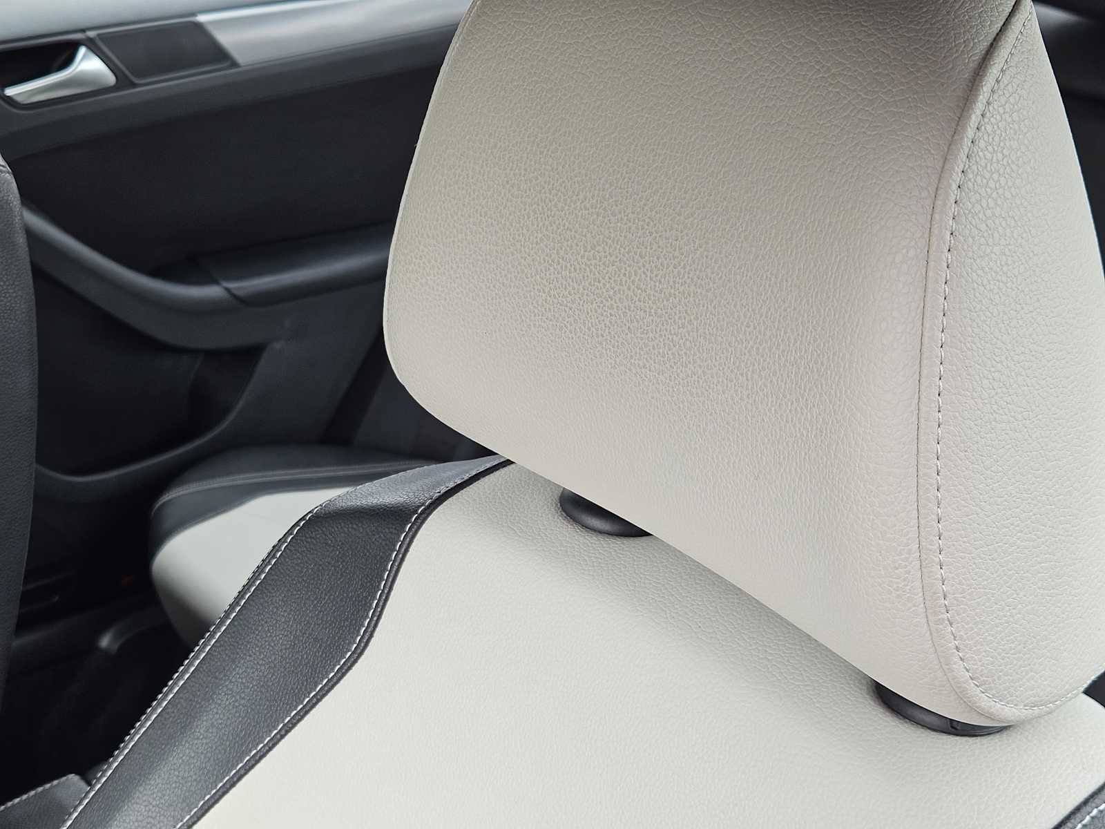 Used 2016 Volkswagen Jetta Sport image 15