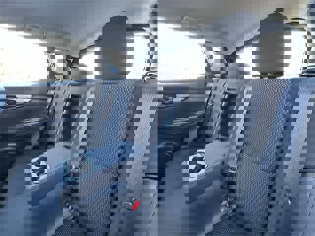 Used 2022 Nissan Rogue Sport S image 13