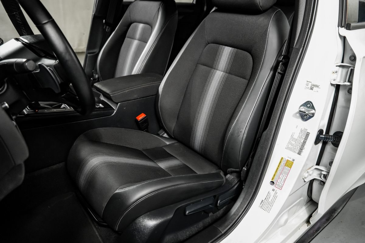 Used 2023 Honda Civic Sport image 28