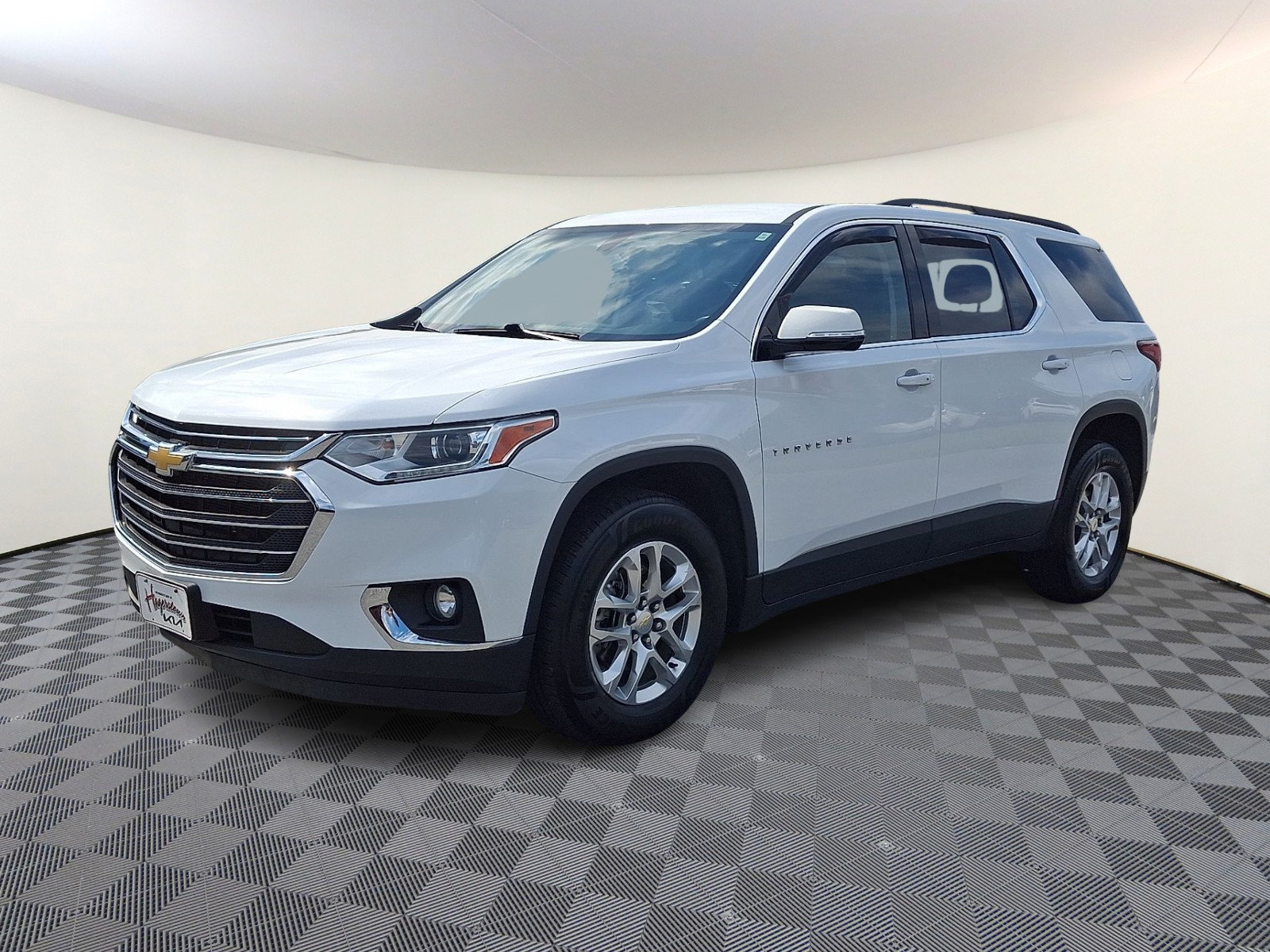 Used 2020 Chevrolet Traverse LT w/ LPO, Floor Liner Package AWD/4WD image 3