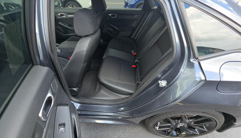 Used 2023 Honda Civic Sport image 10