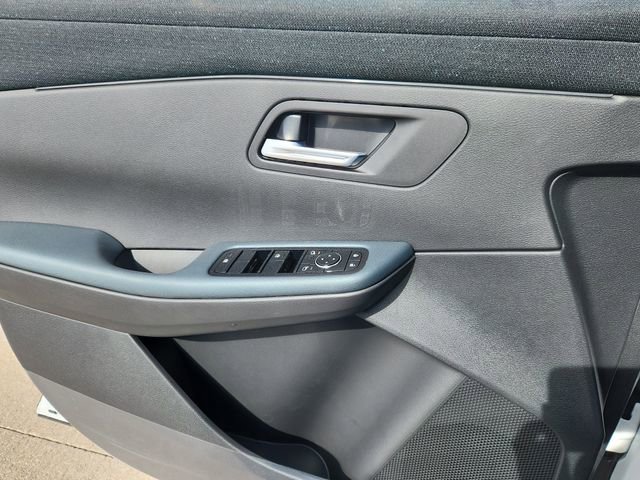 New 2026 Nissan Leaf w/ Floor Mat Package (S+) image 6