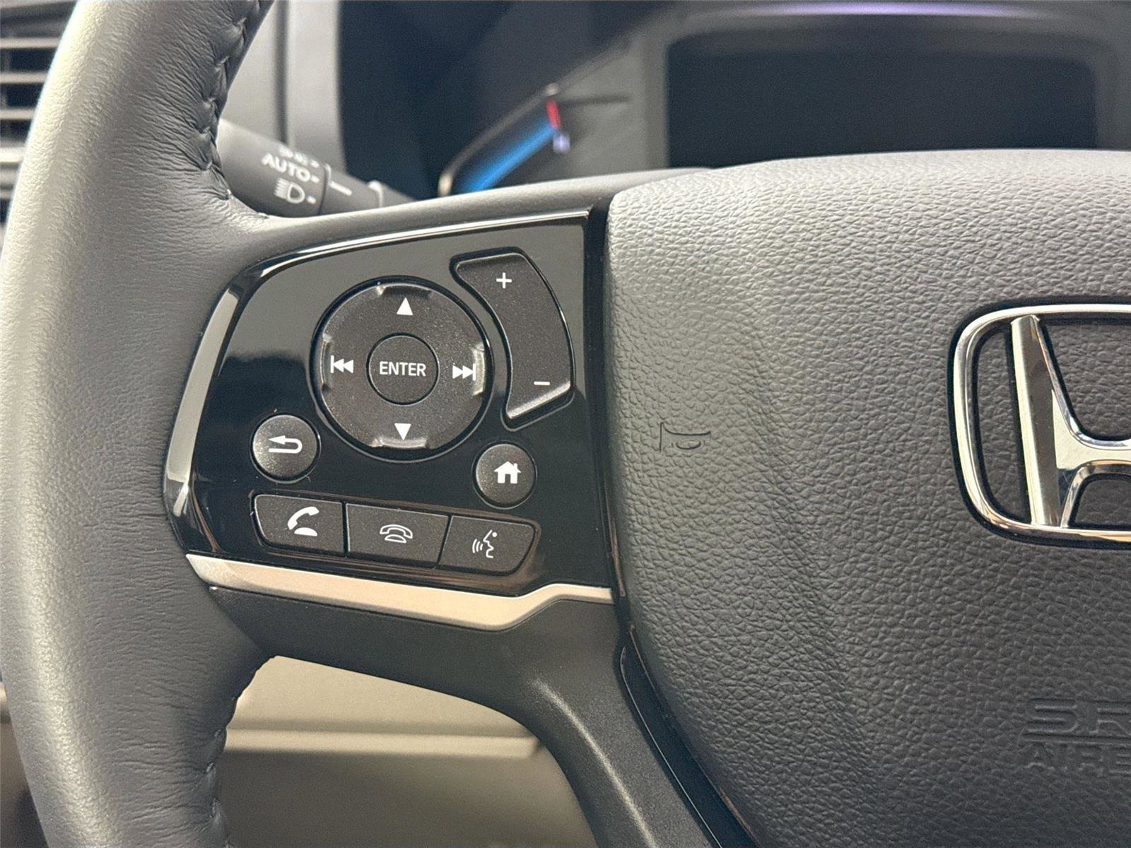 Used 2024 Honda Odyssey Elite image 18