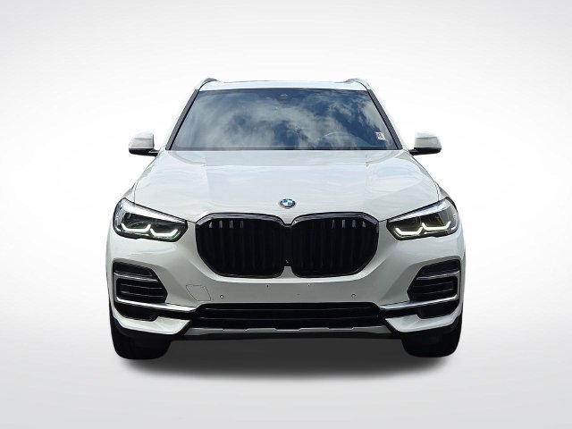 Used 2023 BMW X5 xDrive40i w/ Premium Package AWD/4WD image 2