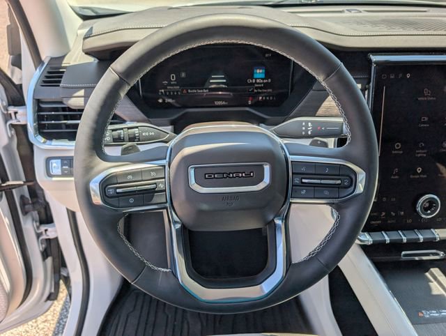 Used 2025 GMC Acadia Denali FWD image 22