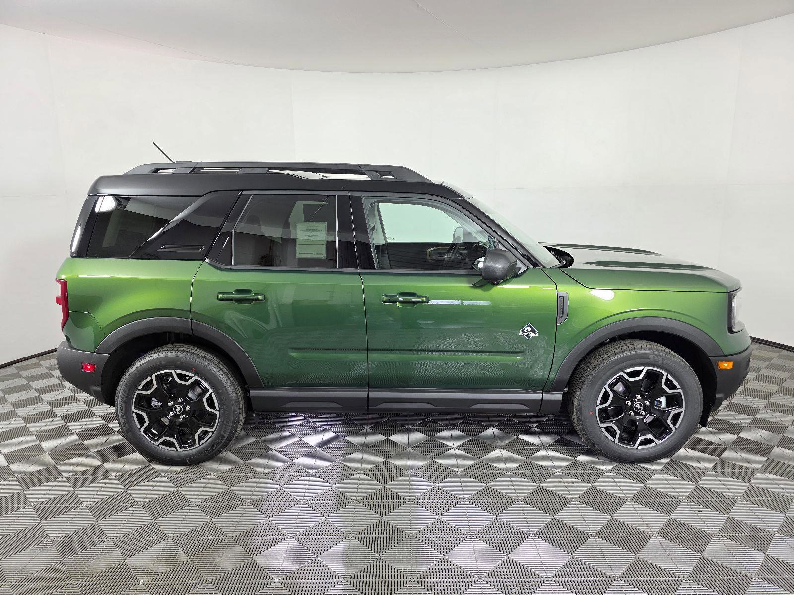 New 2025 Ford Bronco Sport Outer Banks w/ Outer Banks Tech Package+ AWD/4WD image 10