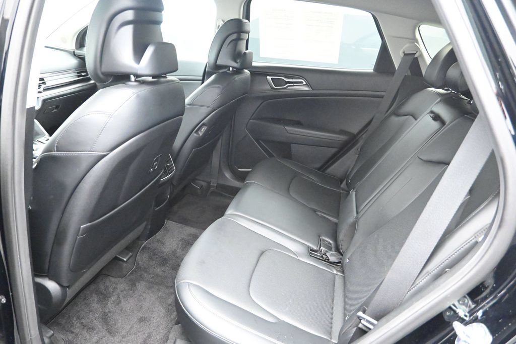 Used 2024 Kia Sportage EX FWD image 13