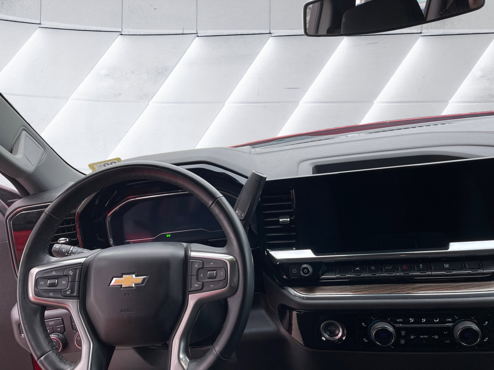 Used 2024 Chevrolet Silverado 1500 LT image 12