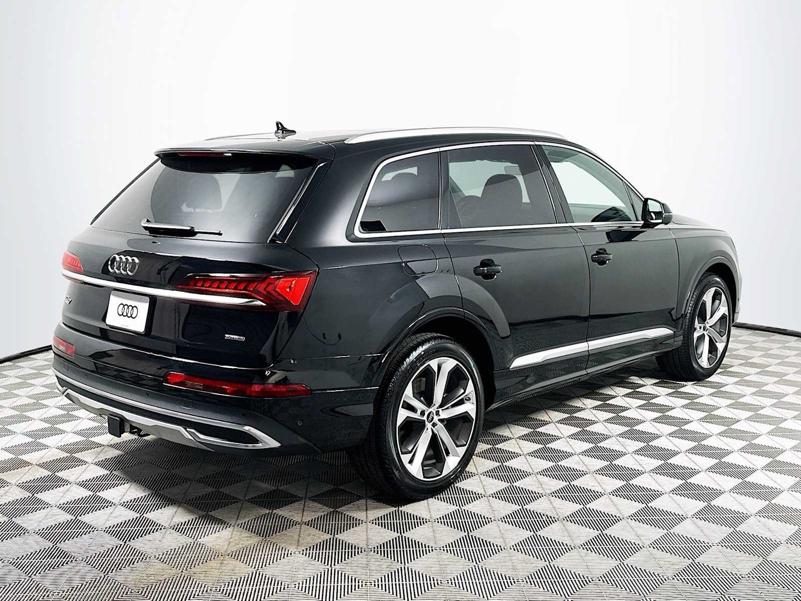 Certified 2023 Audi Q7 3.0T Premium Plus w/ Premium Plus Package AWD/4WD image 7
