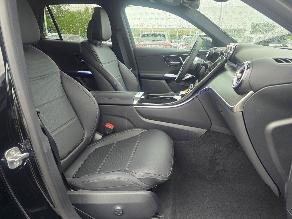 New 2026 Mercedes-Benz GLC 300 4MATIC image 25