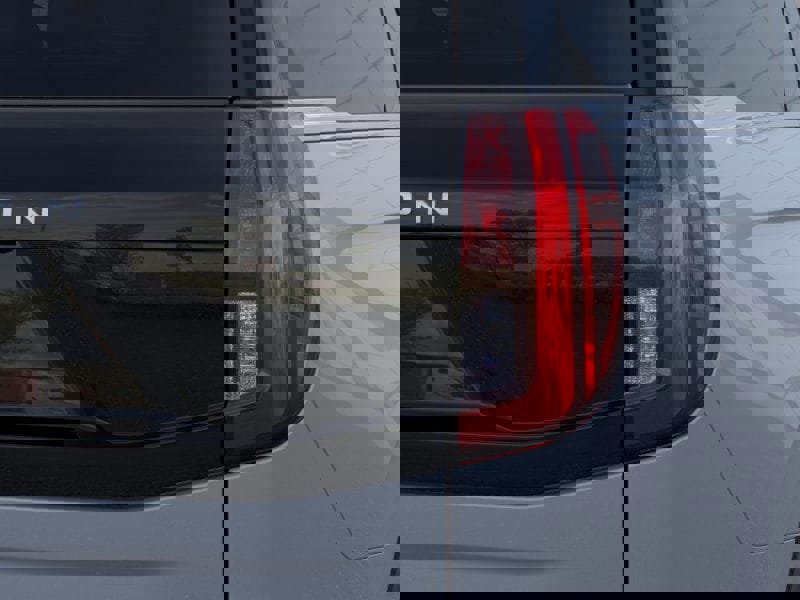 New 2025 Ford Expedition Active image 21