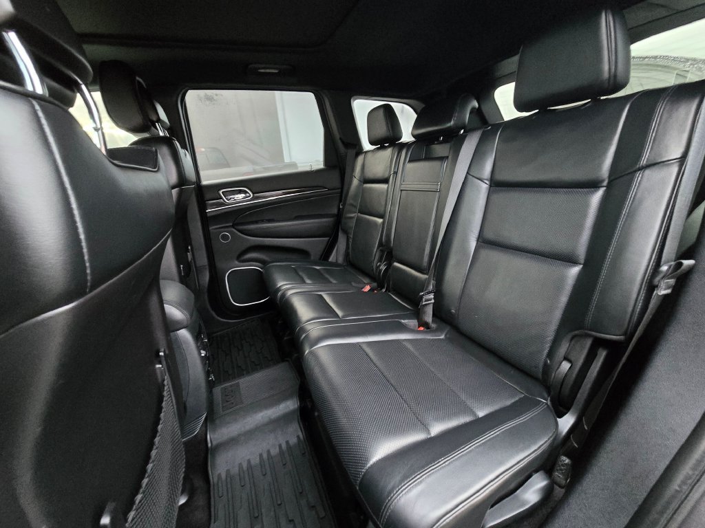 Used 2015 Jeep Grand Cherokee High Altitude AWD/4WD image 17
