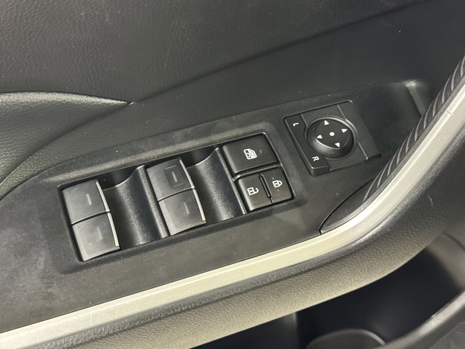 Used 2024 Toyota RAV4 XLE image 17