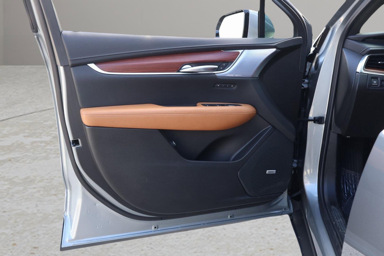 New 2025 Cadillac XT5 Premium Luxury image 10