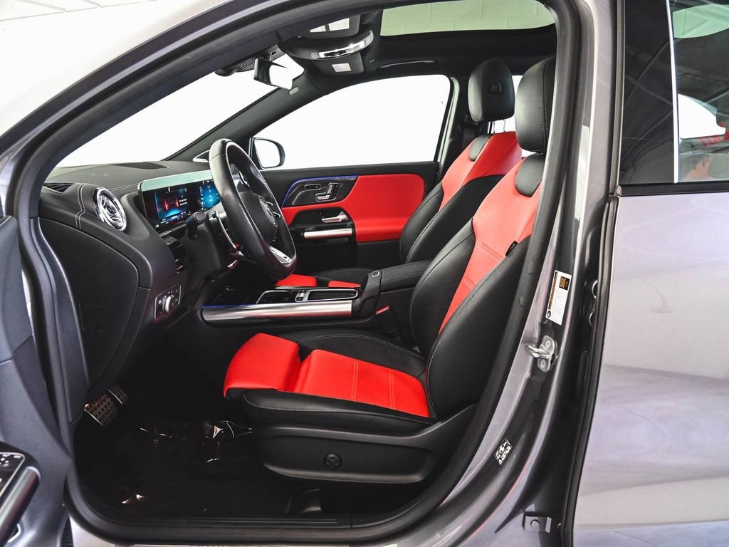 Used 2024 Mercedes-Benz GLA 35 AMG 4MATIC image 36