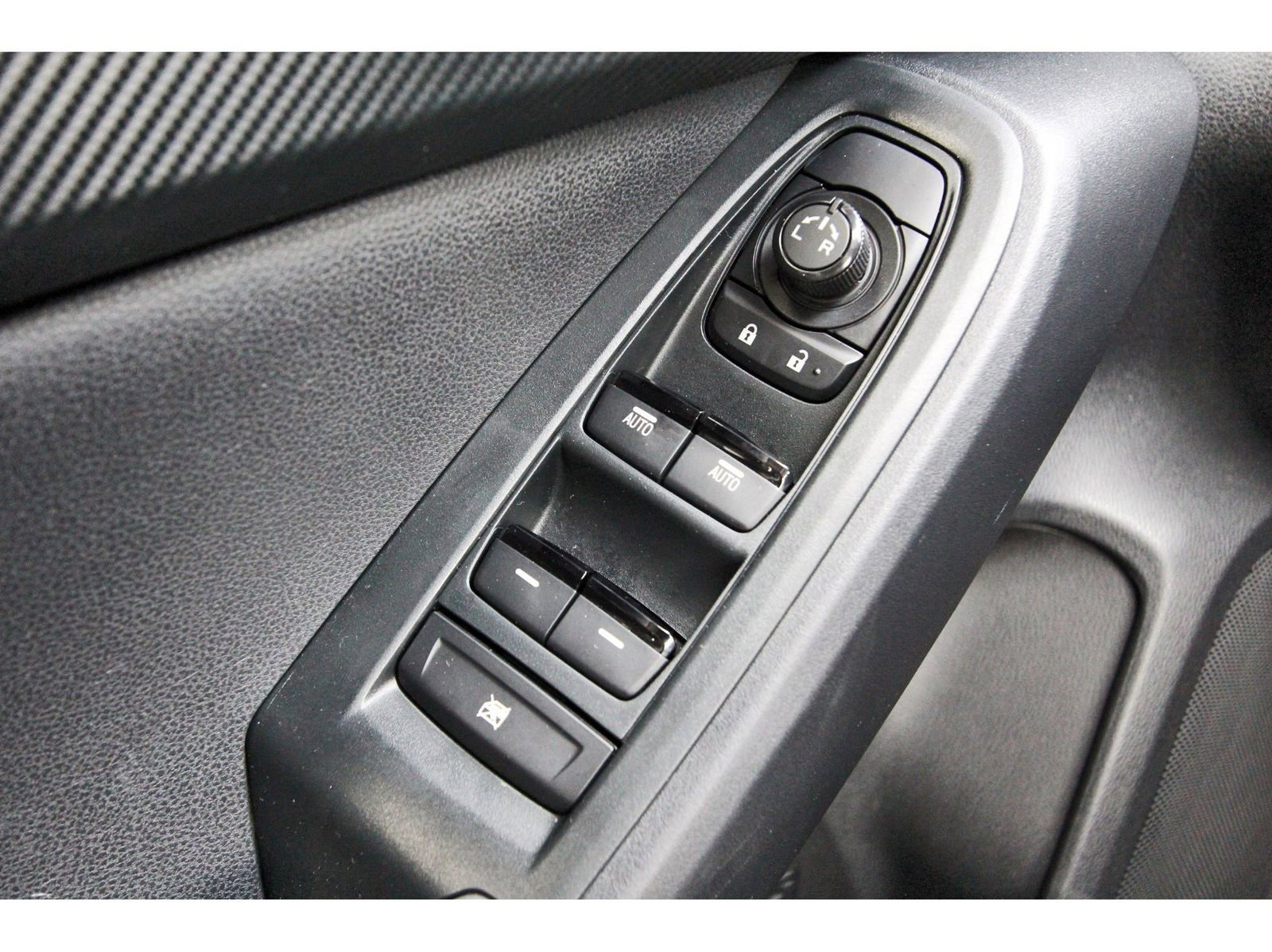 Certified 2024 Subaru Crosstrek 2.0i Premium image 21