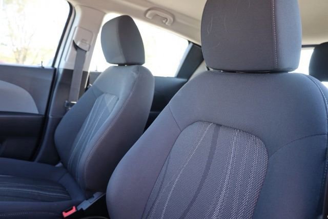 Used 2016 Chevrolet Sonic LT image 19
