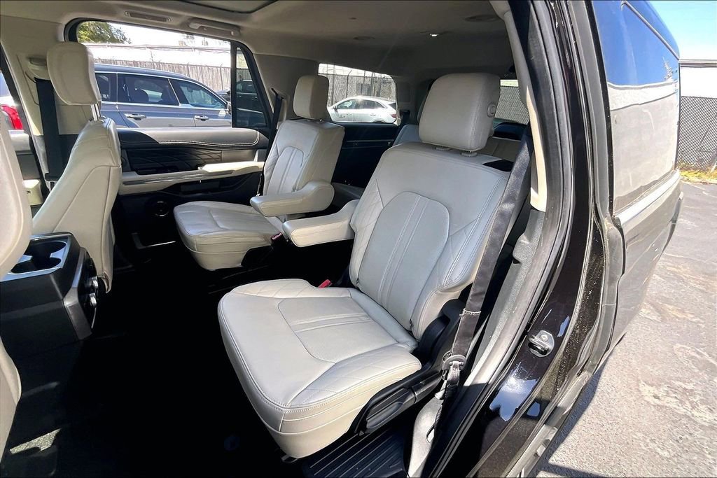 Used 2020 Ford Expedition Platinum AWD/4WD image 22