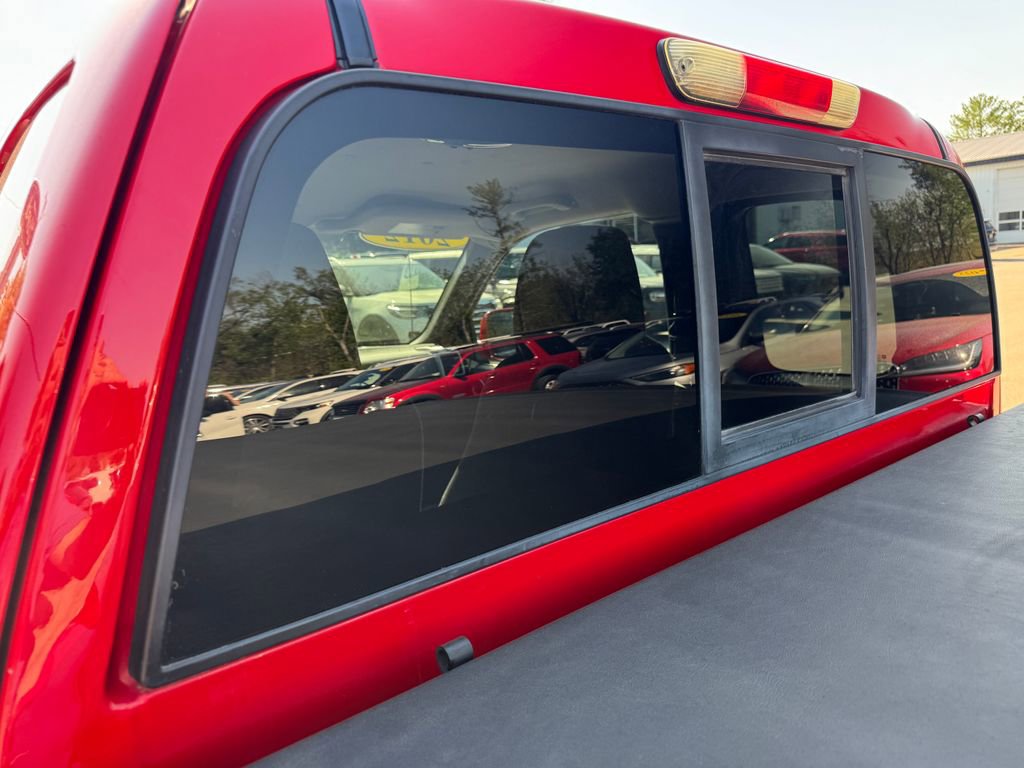 Used 2012 Chevrolet Colorado LT AWD/4WD image 12