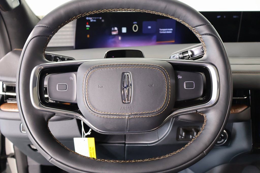 New 2025 Lincoln Navigator Black Label image 3