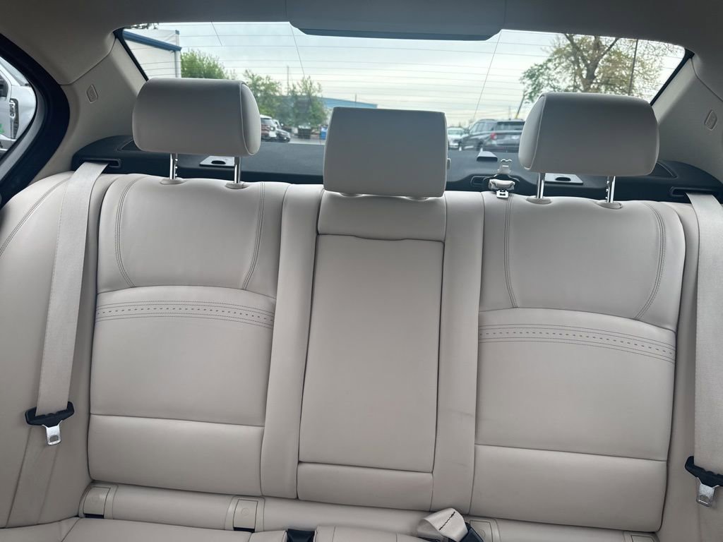 Used 2015 BMW 528i xDrive Sedan AWD/4WD image 27