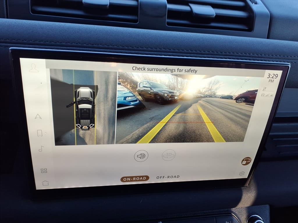 Used 2023 Land Rover Defender 110 X-Dynamic SE image 19